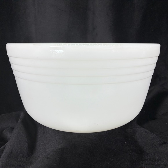 Pyrex Other - Vintage Pyrex Hamilton Beach White Milk Glass Ribbed Mixing Bowl 8 Inch No 30